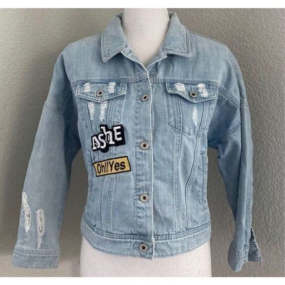 JasonWood Patchwork Embroidered Distressed Jean Jacket Size Medium - Picture 1 of 8